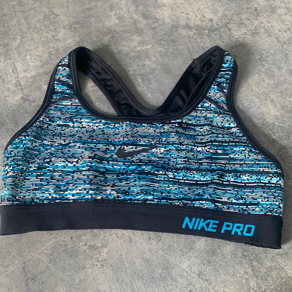 Nike Pro sports bra